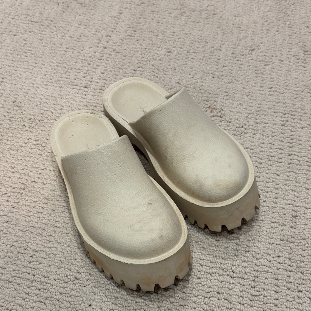 Jeffrey Campbell Cream Platform Mules